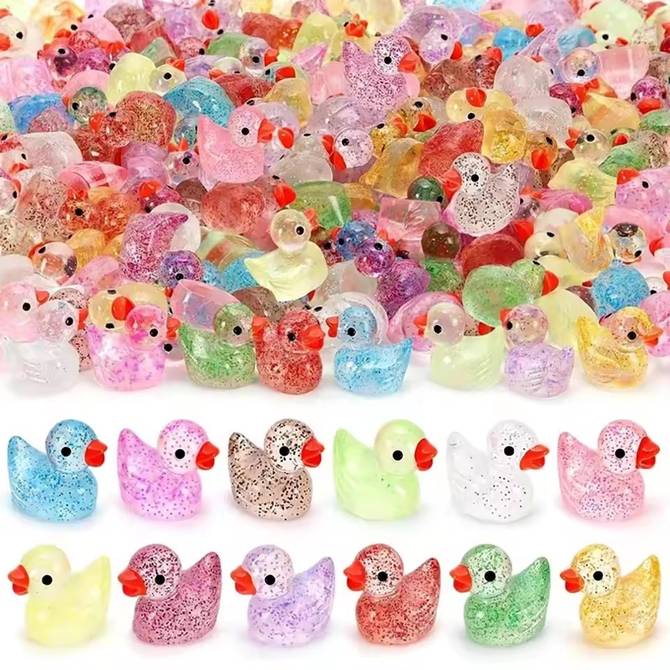 Resin Art Toys - マイクロ風景かわいいキラキラピンクの小さな黄色いアヒル人形ペンダント風景樹脂装飾アクセサリーミニ小さな飾り