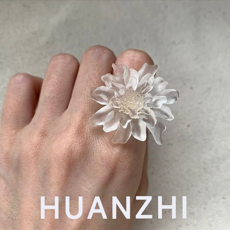 Resin Art Ring - Huanzhi 白透明つや消し樹脂フラワーリングシンプルな Y2K 多用途ジュエリー女性のための人格絶妙なパーティージュエリー