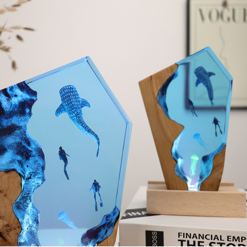 樹脂製洞窟クジラダイバーデスクトップクラゲ発光オーナメントク - Resin Art Gift For Anniversary のレビューと価格