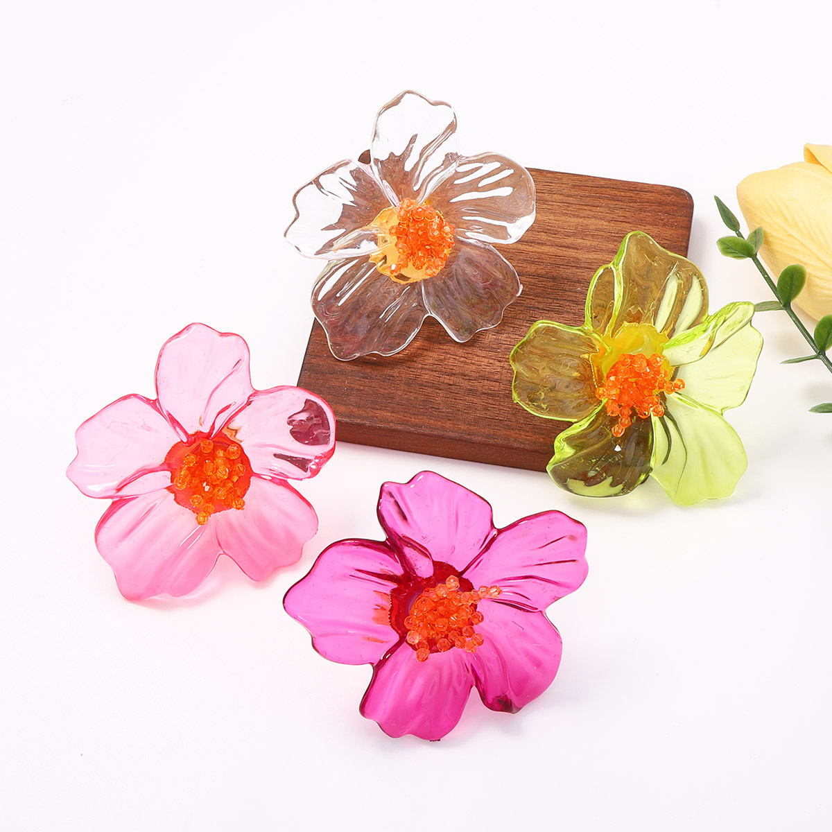 甘くて可愛いカラフルなレジンフラワーリング、女性や女の子向け - Resin Art Ring のレビューと価格