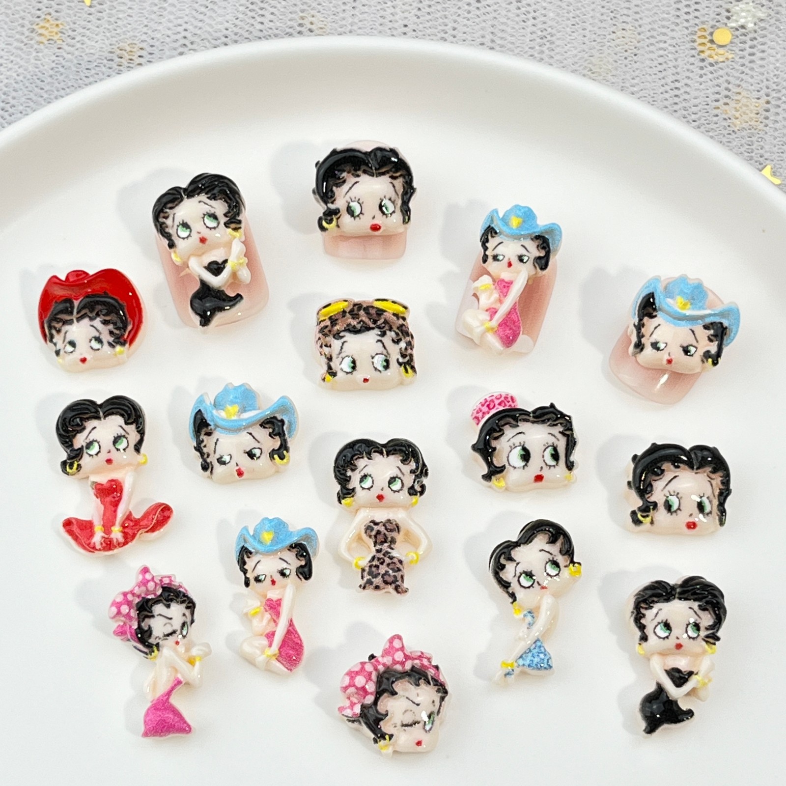 100個入り カートゥーンベティ ネイルアートアクセサリー  - Resin Art Diy のレビューと価格