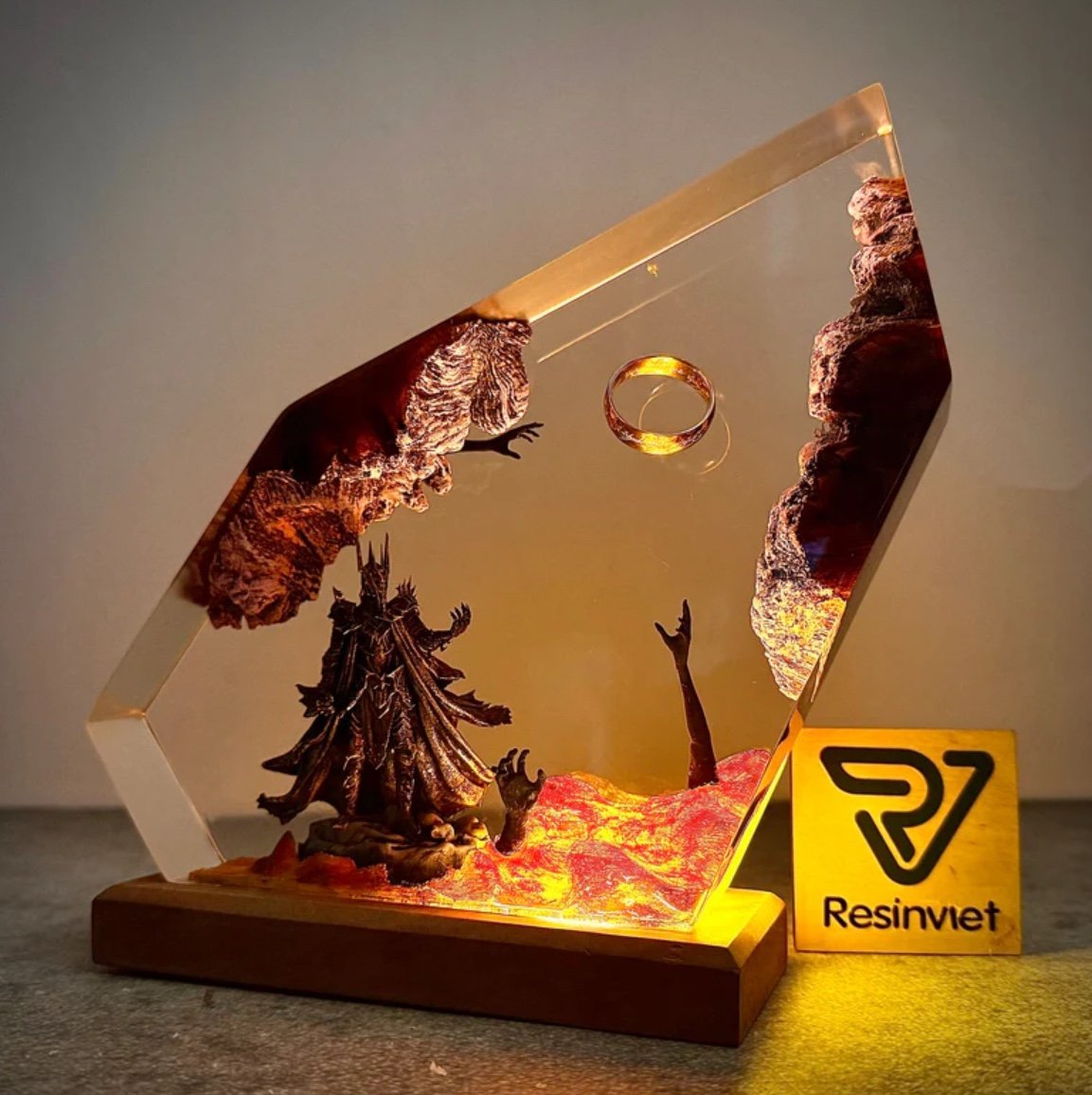 2026年新作 悪魔の王国 生物型樹脂製テーブルライト クリ - Resin Art Ring のレビューと価格