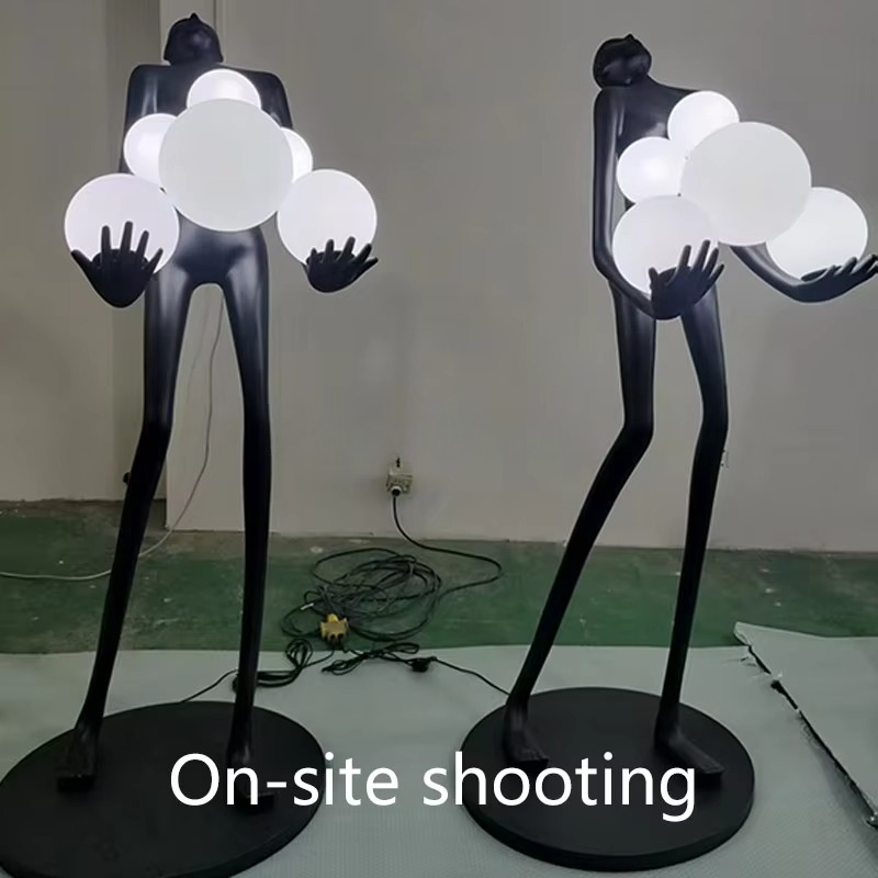 ホテル ノルディック リビングルーム コーナー レジン彫刻  - Resin Art Floor Design のレビューと価格